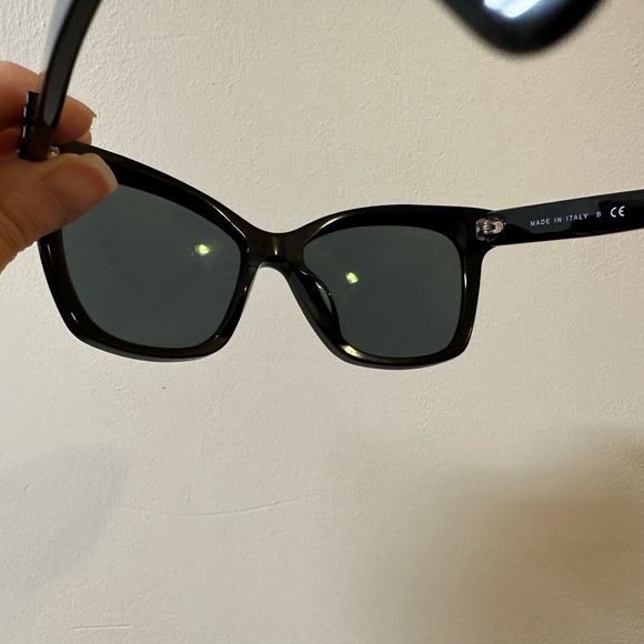 CHANEL Sunglasses WITH OG CASE - Picture 10 of 15